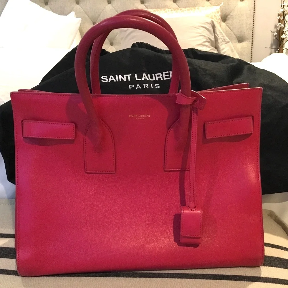 Saint Laurent
Sac de Jour Small - Picture 9 of 11